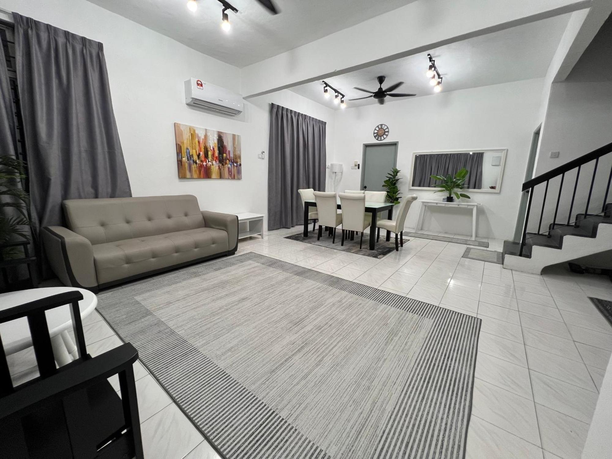 Rumah Melati By Impian Homestay Klia-Salak Tinggi-Nilai Sepang Exterior photo